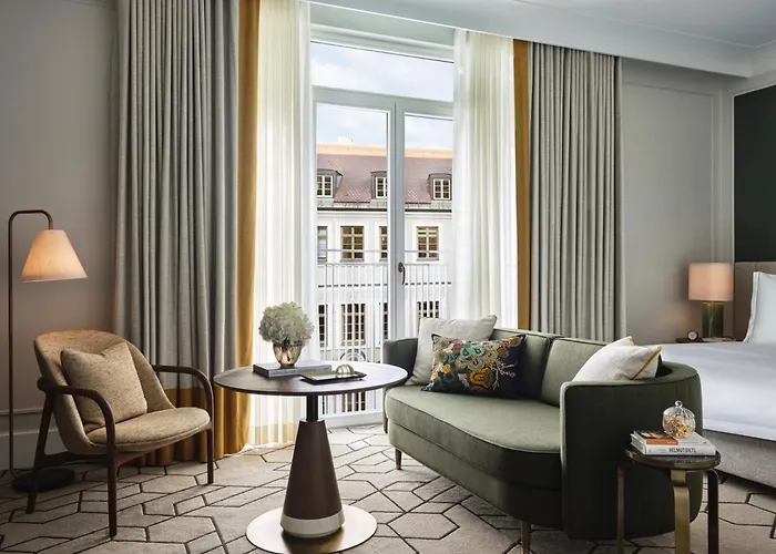 Hotel Rosewood
