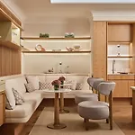 Rosewood Hotel