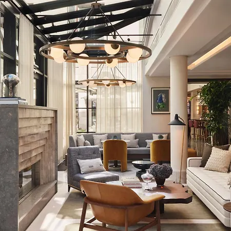 Rosewood Szálloda 5*