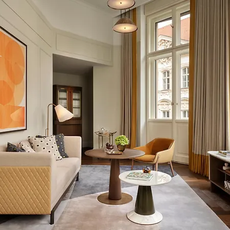 Hotel Rosewood 5*